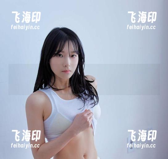 在线欣赏Myung Ah的灰丝系列，想赞美但又觉得无从下手？